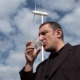 Inventor makes water out of air-Windmill/Aerogenerador Video Reuters