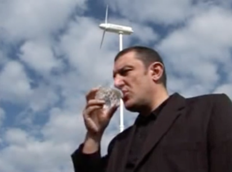 Inventor makes water out of air-Windmill/Aerogenerador Video Reuters